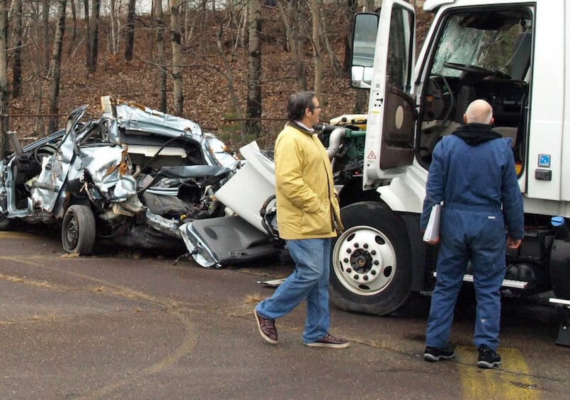 Essential Truck Accident Lawyers Guide: Top Tips